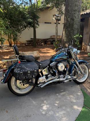 HARLEY-DAVIDSON SOFTAIL HERITAGE CLASSIC 